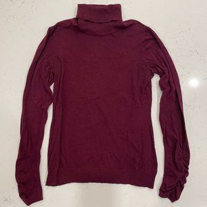 The Limited Lightweight Turtleneck Sweater Maroon Women's Medium